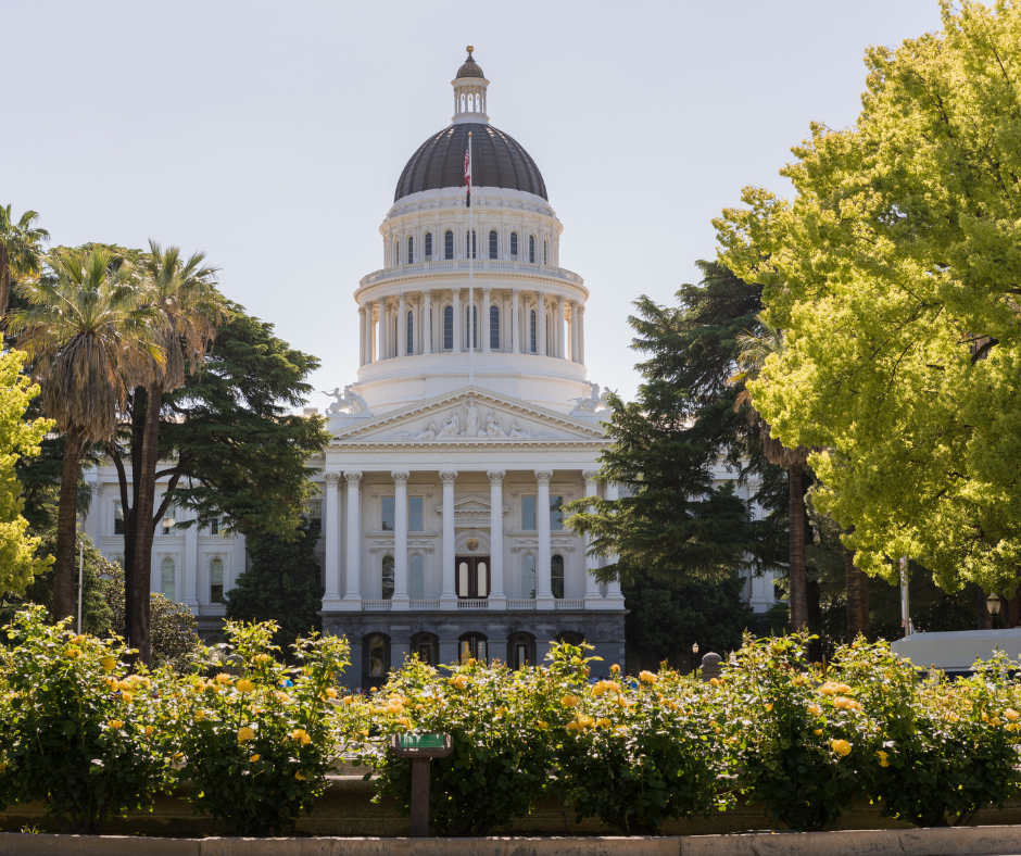 Scenic picture of U.S. Capitol Building.